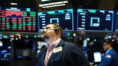 Các cổ phiếu ngân hàng níu chân Phố Wall